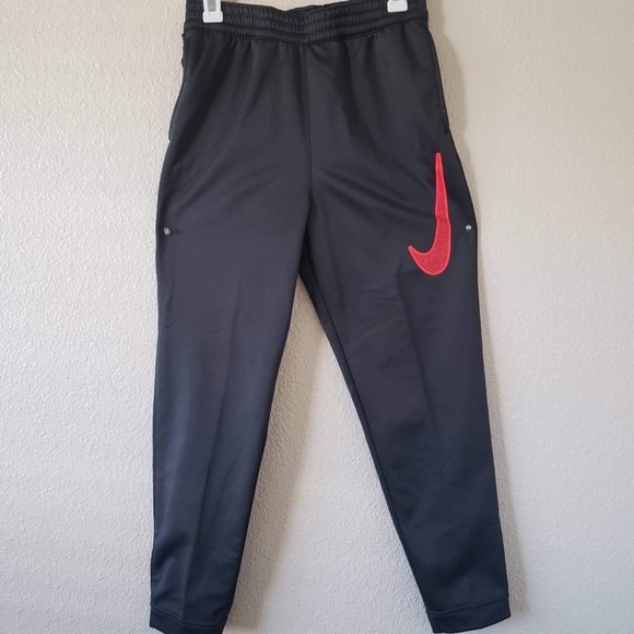 boys nike therma basketball pants